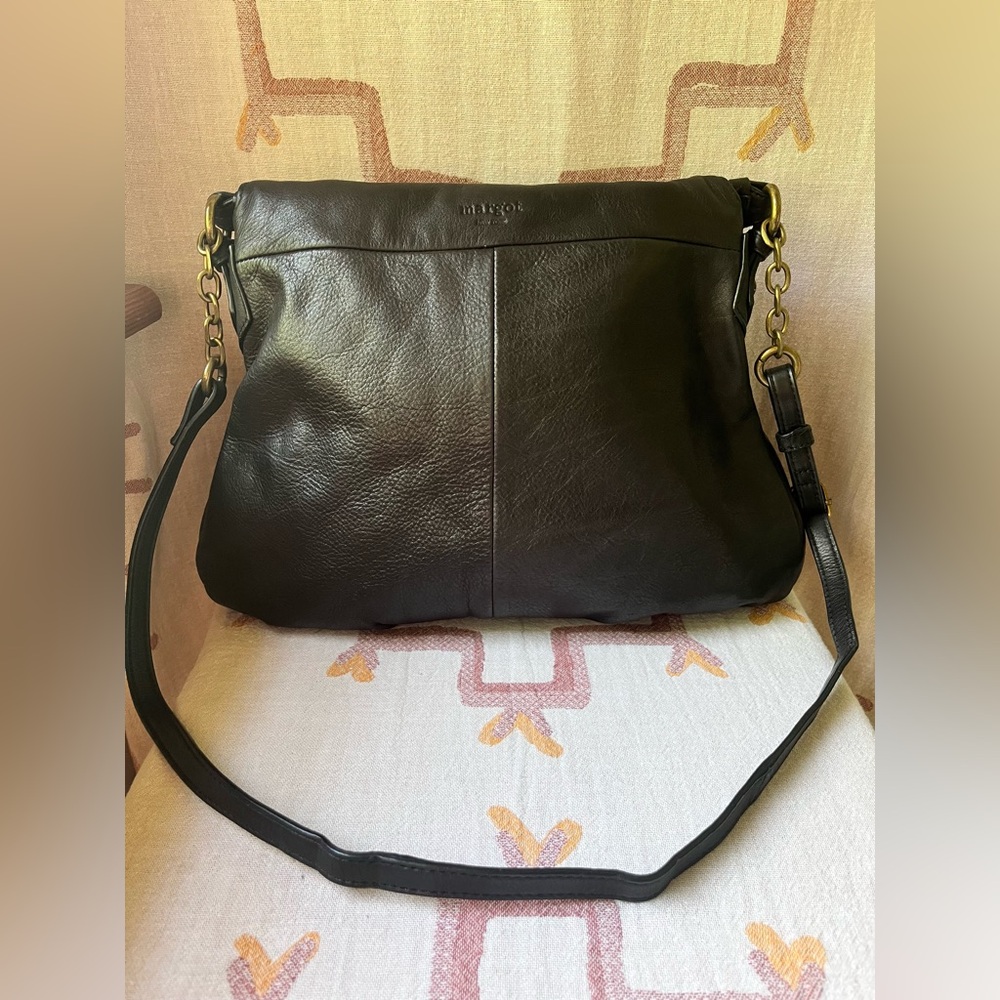 Margot Black Leather Shoulder Bag - Picture 4 of 15